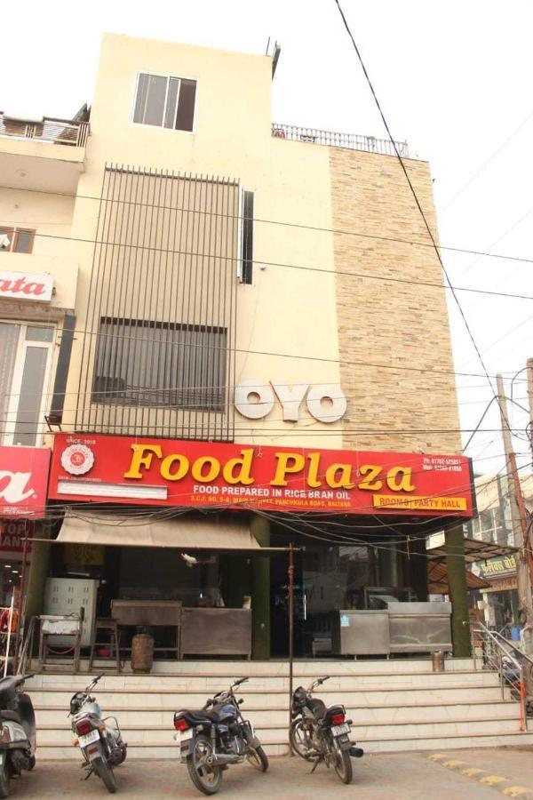 Hotel O Food Plaza Zirakpur Exteriör bild